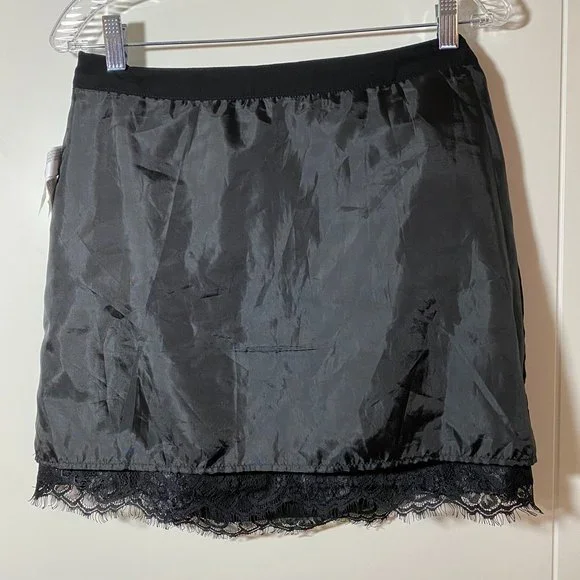 Forever 21 Contemporary A-line Laced Mini Skirt Size M Black - Picture 4 of 8
